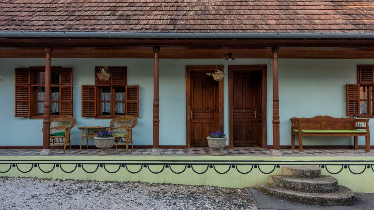 Noresa Etterem Es Panzio Szálka المظهر الخارجي الصورة